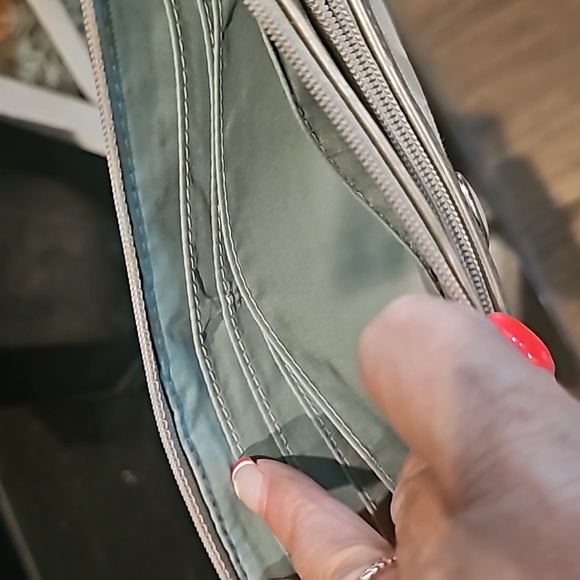 COACH  Wristlet - Picture 5 of 6